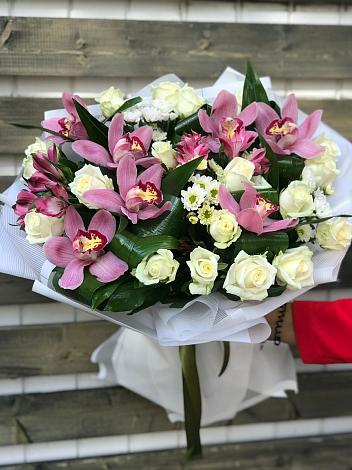 Букет цветов из: Розы и Хризантемы в Родниковском