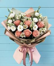 Букет цветов из:  Розы, Альстромерии и Лизиантусы в Родниковском