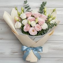 Букет цветов из:  Лизиантусы в Родниковском