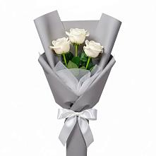 Букет 3 белые розы в Родниковском