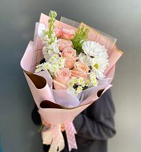 Букет цветов из:  Хризантемы и Розы в Родниковском