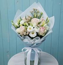 Букет цветов из:  Розы и Лизиантусы в Родниковском