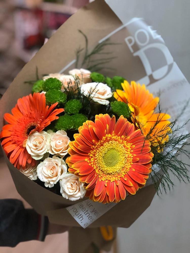Букет цветов из: Герберы, Хризантемы и Розы в Родниковском