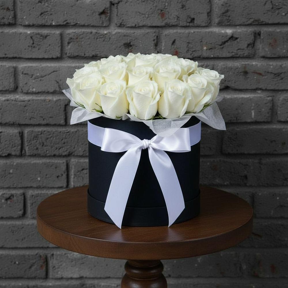 Цветочная композиция из Розы в шляпной коробке в Родниковском