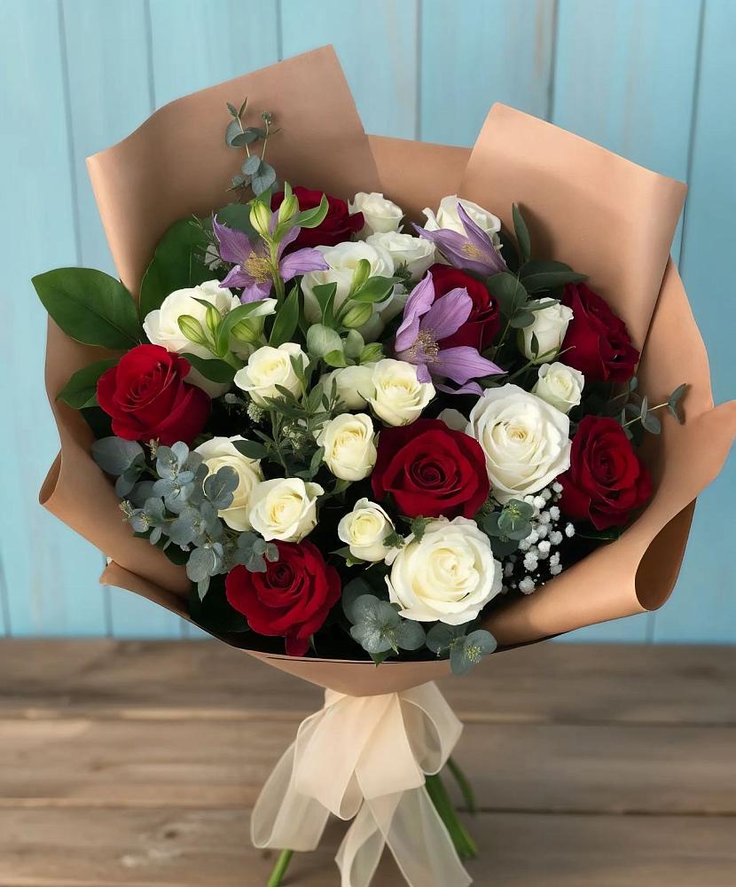 Букет цветов из: Розы и Альстромерии в Родниковском